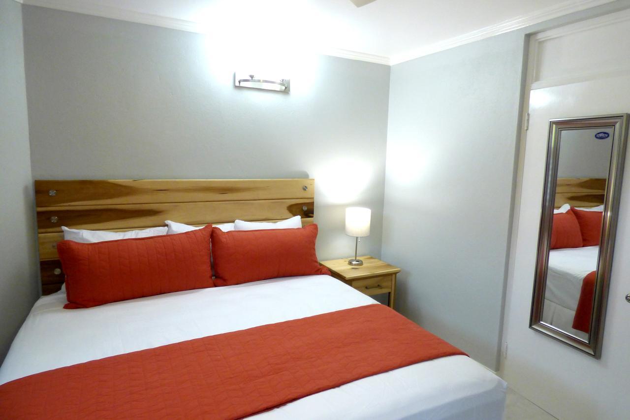 Beach One Bedroom Suite A22 Ocho Rios Exterior photo
