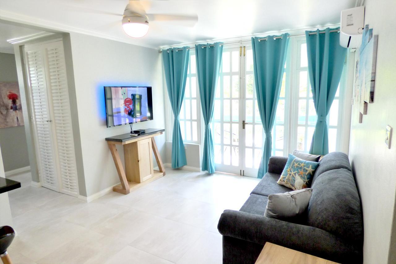 Beach One Bedroom Suite A22 Ocho Rios Exterior photo
